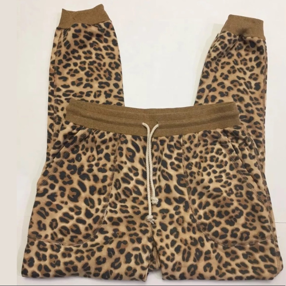 Easel Animal Print Joggers In Camel - Picture 3 of 8
